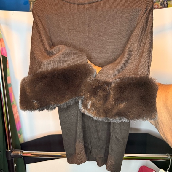 Chico’s size 3(16) Faux Fur Cuff Brown Sweater - Picture 5 of 8